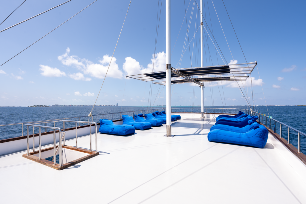 Indalo_Maldives_Croisiers Privees_Kethi-deck