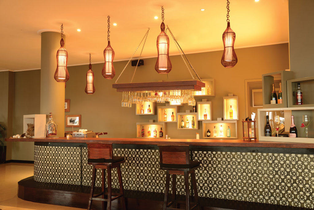 Bar